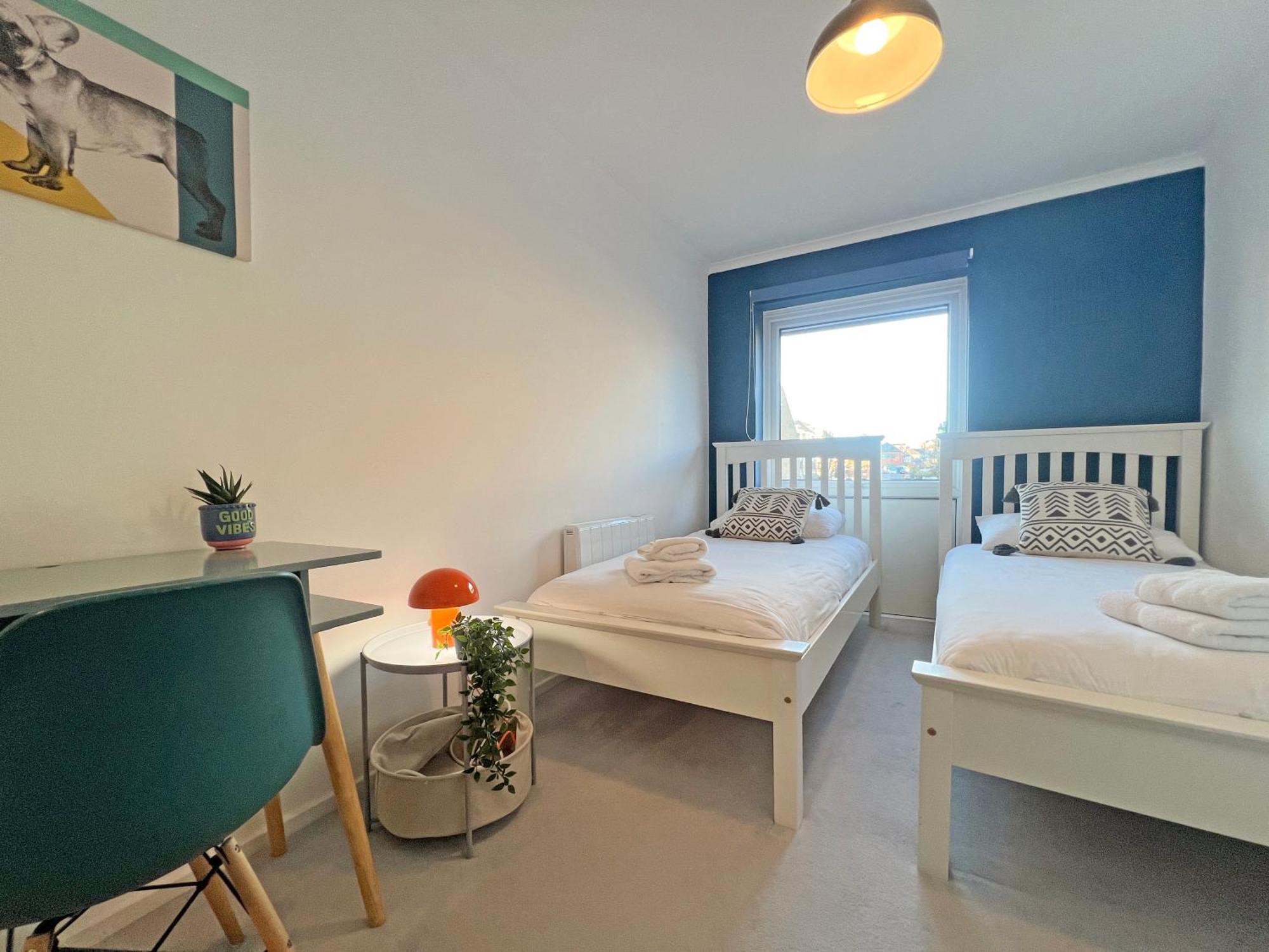 Apartamento Beautiful Windsor 2 Bed, Perfect Location, 5 Mins Walk To Centre, Free Parking, Legoland, Ascot Exterior foto